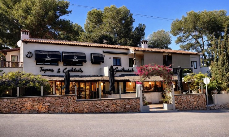 Resale - Bar / Restaurant -
Moraira - Pinar del Advocat - Cometa