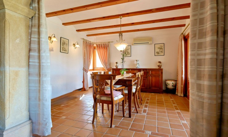 Rynek Wtórny - Willa -
Jávea / Xàbia - Partides comunes - Adsubia