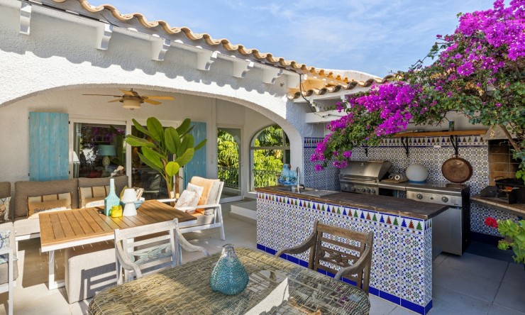 Resale - Villa -
Altea - Altea La Vella