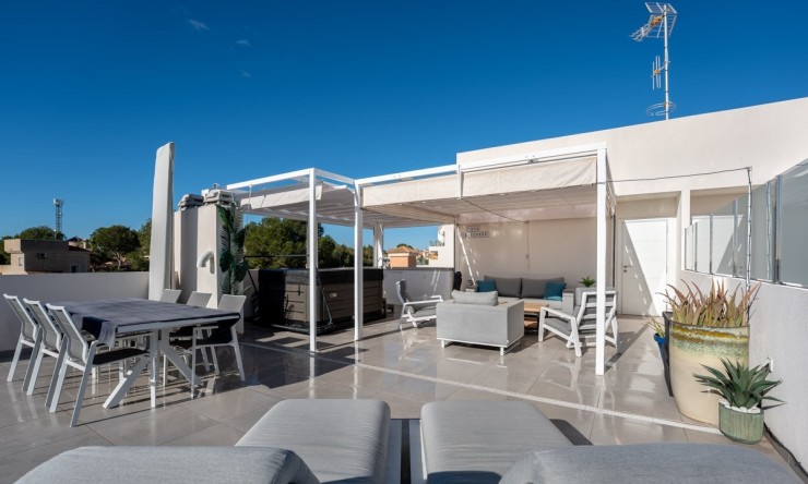 Revente - Appartement -
Orihuela Costa