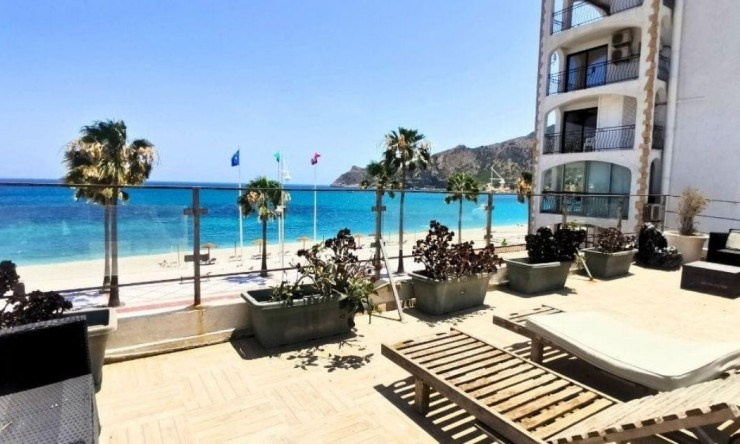 Resale - Villa -
Albir - Center