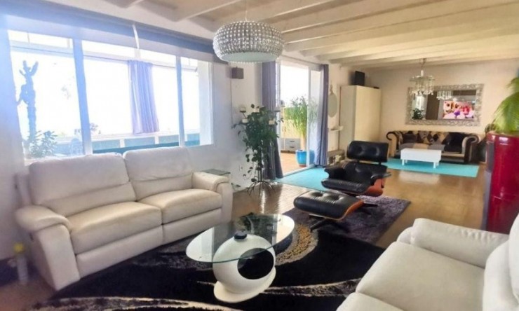 Resale - Villa -
Albir - Center