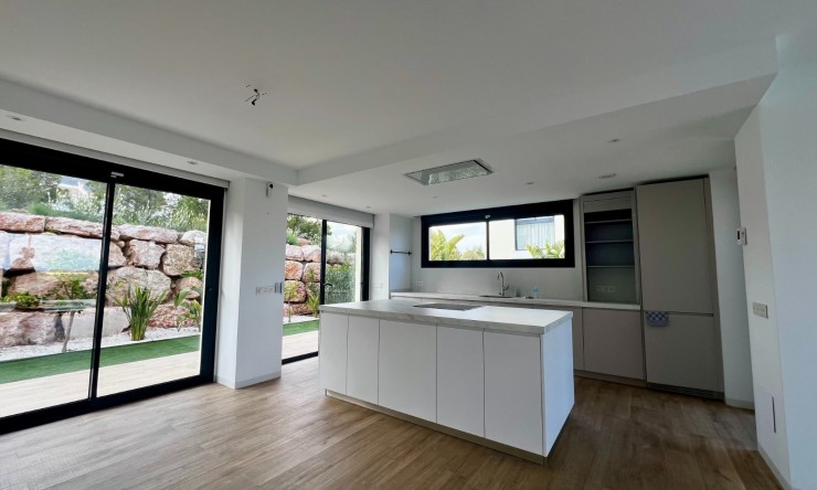 Resale - Villa -
Polop