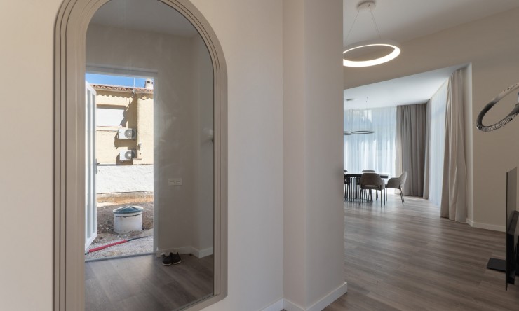 Resale - Villa -
Calpe - La Calalga