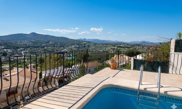 Resale - Villa -
Jávea / Xàbia - Partides comunes - Adsubia