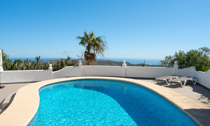 Resale - Villa -
Benitachell - Cumbre del Sol