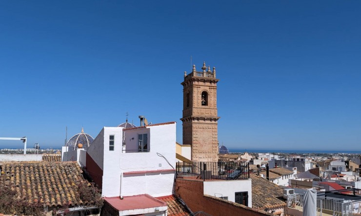 Rynek Wtórny -  -
Oliva