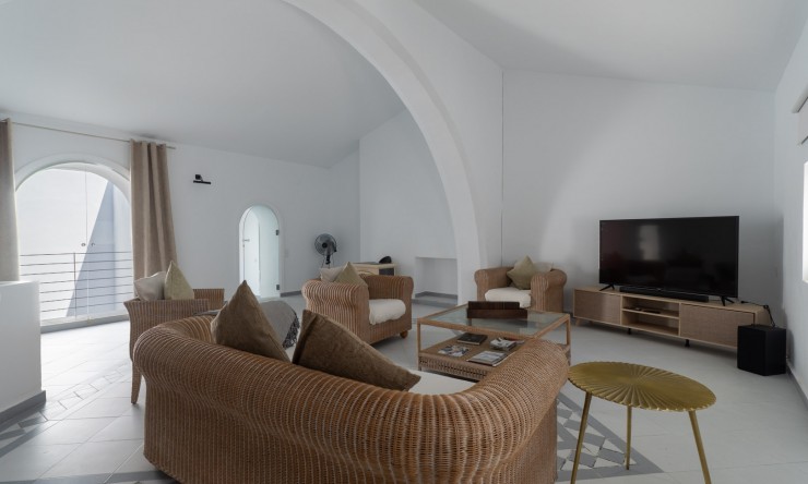 Rynek Wtórny -  -
Oliva