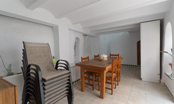 Rynek Wtórny -  -
Oliva