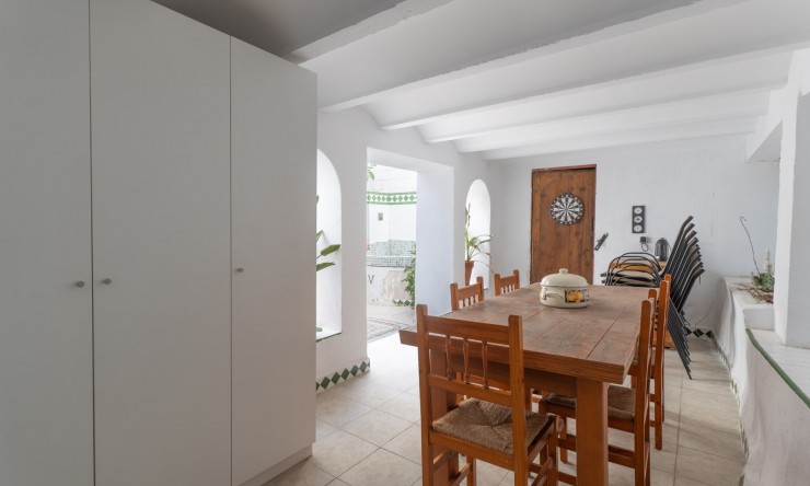 Rynek Wtórny -  -
Oliva