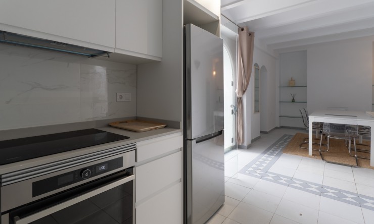 Rynek Wtórny -  -
Oliva