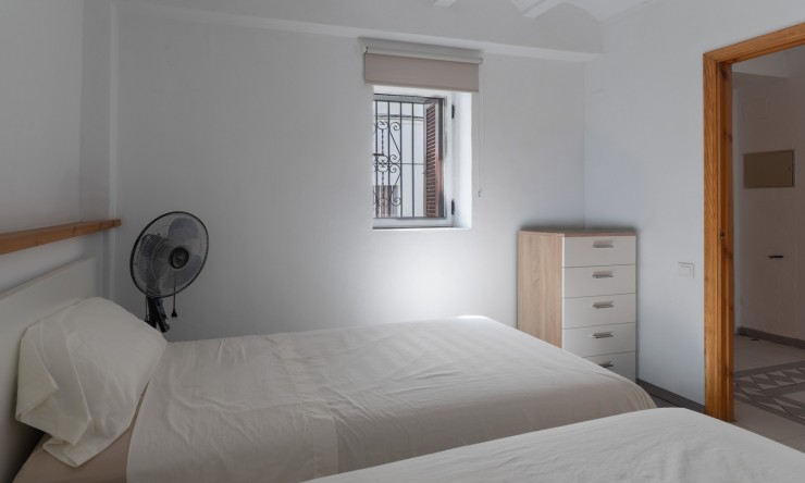 Rynek Wtórny -  -
Oliva