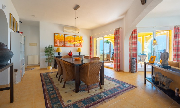 Resale - Villa -
Benitachell - Cumbre del Sol