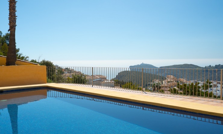 Resale - Villa -
Benitachell - Cumbre del Sol