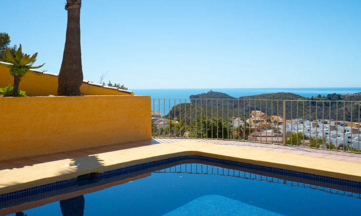 Resale - Villa -
Benitachell - Cumbre del Sol