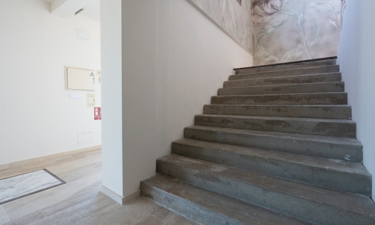 Resale - Commercial property -
Benissa - Avenida La Marina