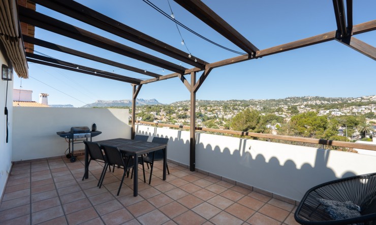 Resale - Commercial property -
Benissa - Avenida La Marina