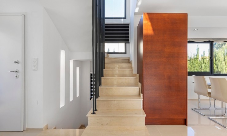 Rynek Wtórny - Willa -
Orihuela Costa - Cabo roig - La Zenia