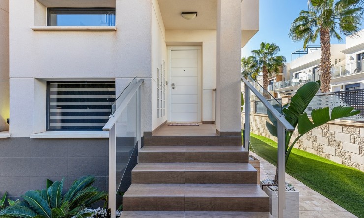 Rynek Wtórny - Willa -
Orihuela Costa - Cabo roig - La Zenia