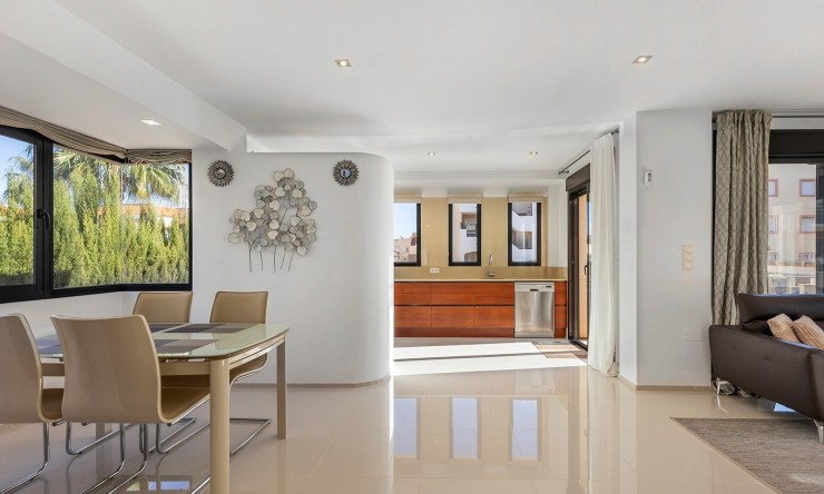 Rynek Wtórny - Willa -
Orihuela Costa - Cabo roig - La Zenia