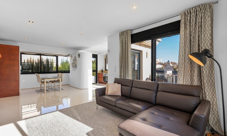 Rynek Wtórny - Willa -
Orihuela Costa - Cabo roig - La Zenia