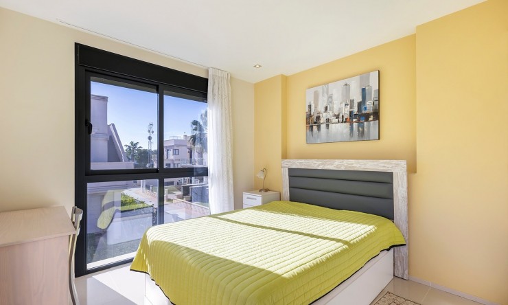 Rynek Wtórny - Willa -
Orihuela Costa - Cabo roig - La Zenia