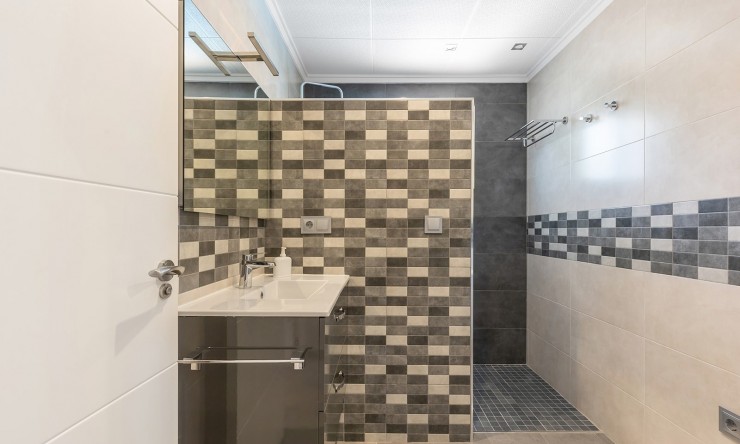 Resale - Villa -
Orihuela Costa - Punta Prima