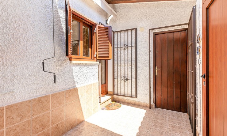 Resale - Villa -
Orihuela Costa - Punta Prima