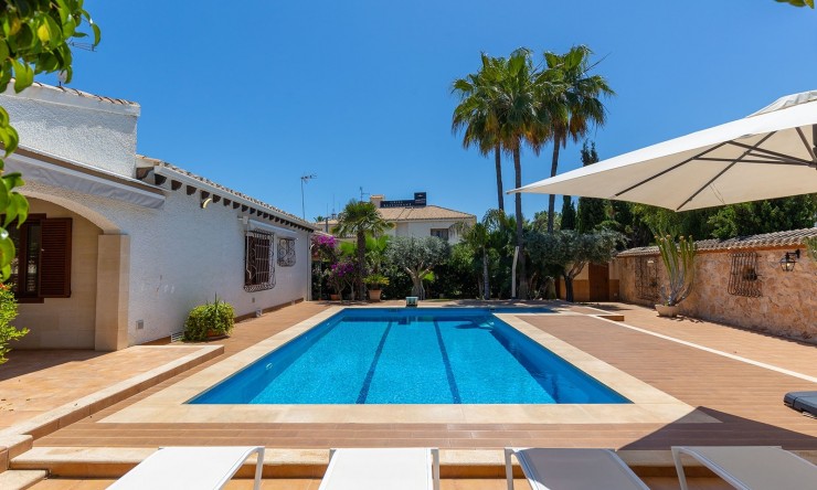 Resale - Villa -
Orihuela Costa - Punta Prima
