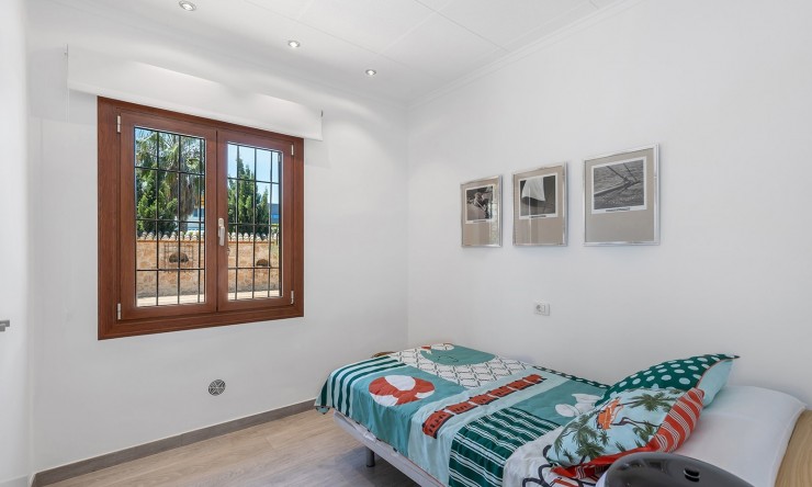 Resale - Villa -
Orihuela Costa - Punta Prima