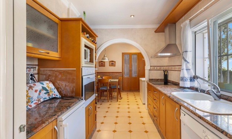 Resale - Villa -
Orihuela Costa - Punta Prima