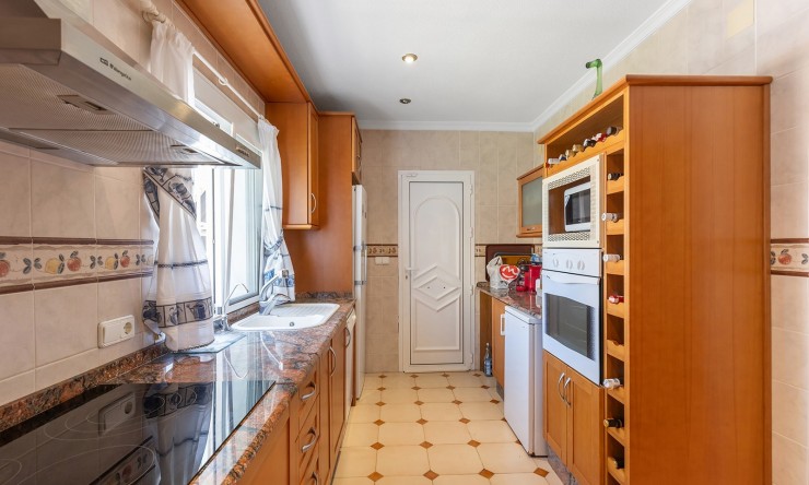 Resale - Villa -
Orihuela Costa - Punta Prima