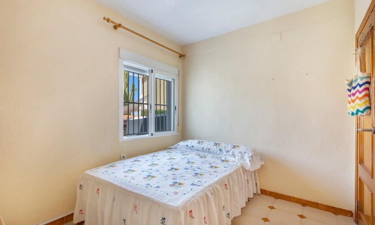 Resale - Villa -
Orihuela Costa - Punta Prima