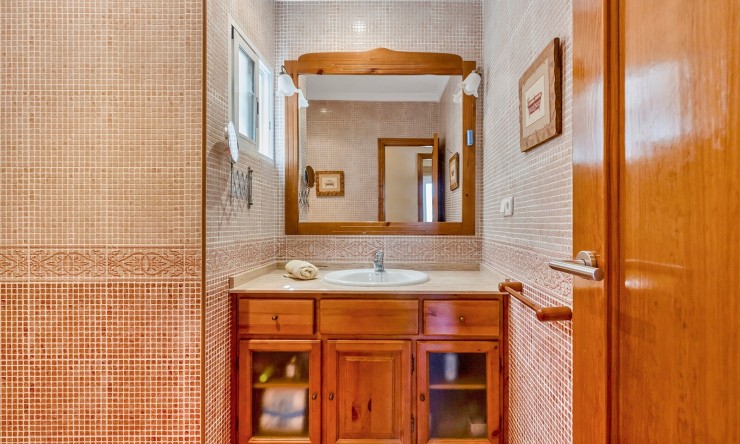 Resale - Villa -
Orihuela Costa - Punta Prima