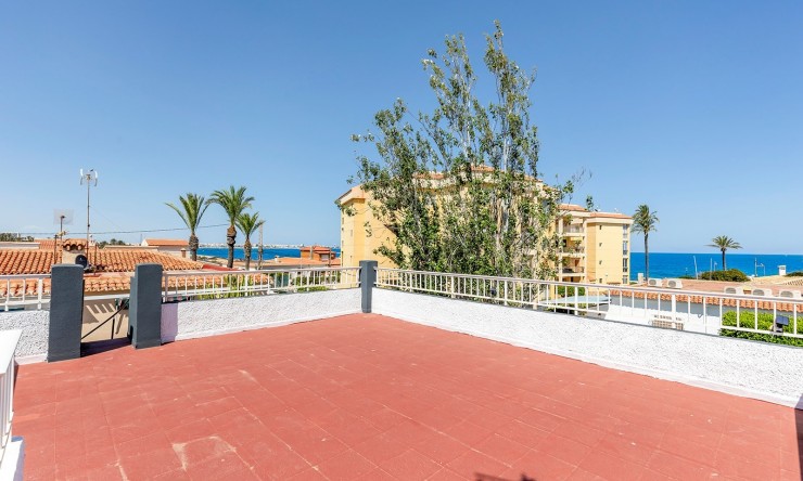 Resale - Villa -
Orihuela Costa - Punta Prima