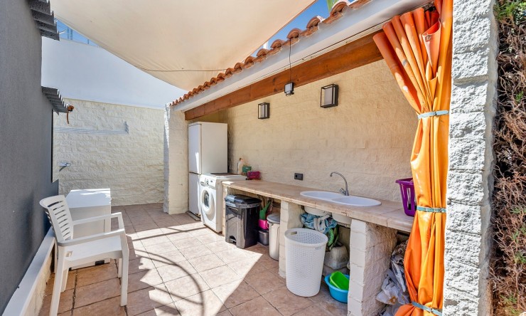 Resale - Villa -
Orihuela Costa - Punta Prima