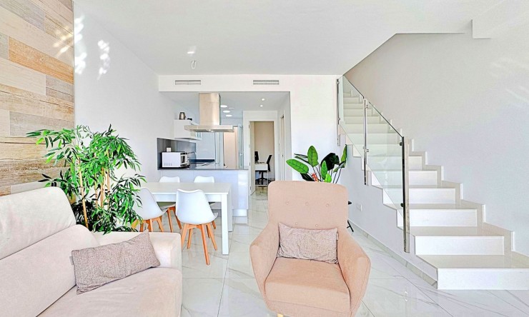 Resale - Duplex -
Los Balcones