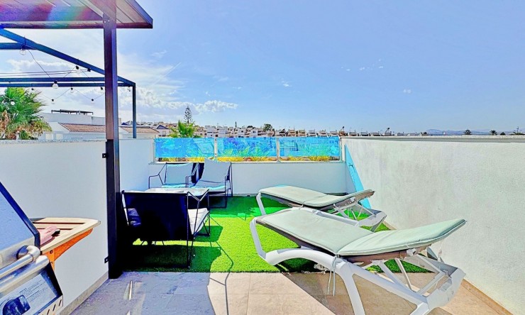 Resale - Duplex -
Los Balcones