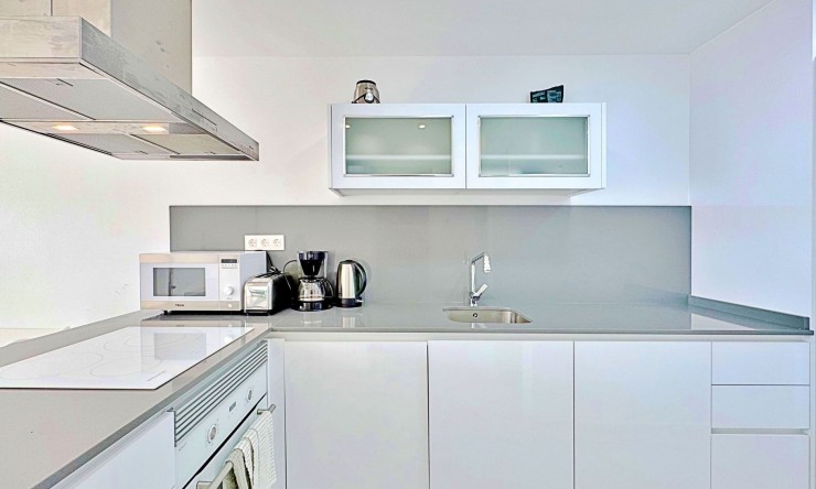 Resale - Duplex -
Los Balcones