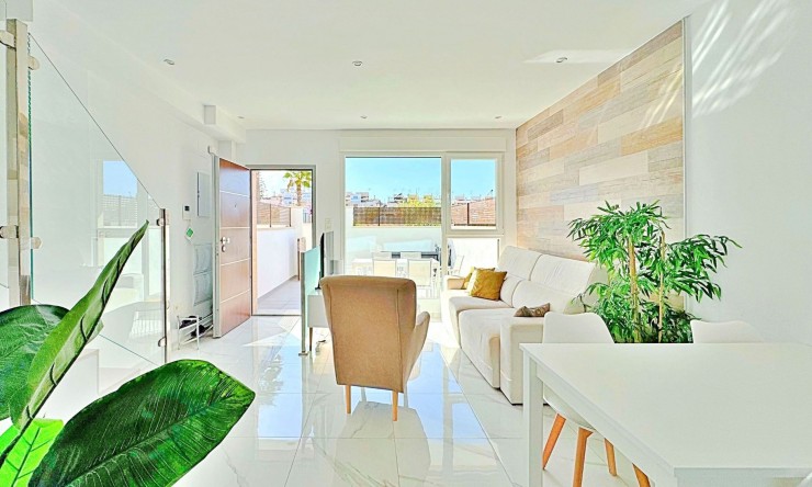 Resale - Duplex -
Los Balcones