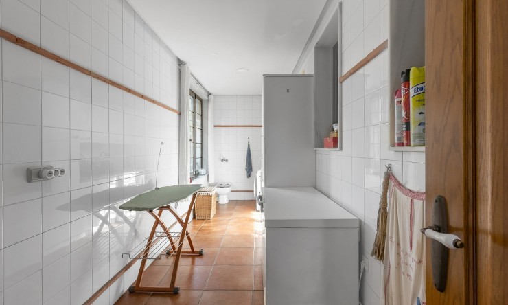 Resale - Villa -
Torrevieja