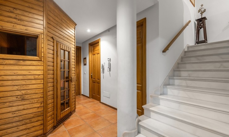 Resale - Villa -
Torrevieja