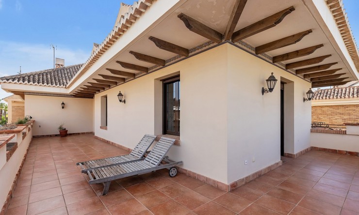 Resale - Villa -
Torrevieja