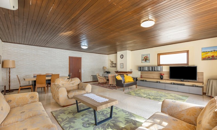 Reventa - Villa -
Villamartin