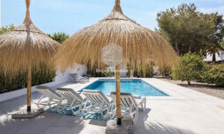 Reventa - Villa -
Jávea / Xàbia - La Granadella  - Costa Nova