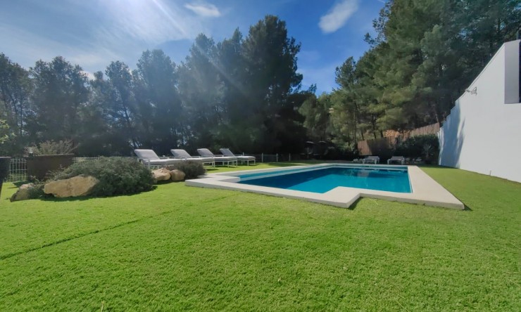 Resale - Villa -
Calpe / Calp - Oltamar - Cucarres