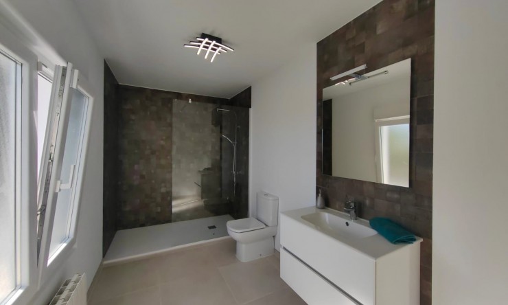 Resale - Villa -
Calpe / Calp - Oltamar - Cucarres