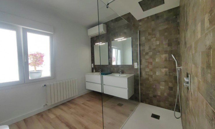 Resale - Villa -
Calpe / Calp - Oltamar - Cucarres