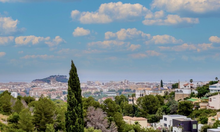 Rynek Wtórny - Willa -
Denia - La Pedrera - Vessanes