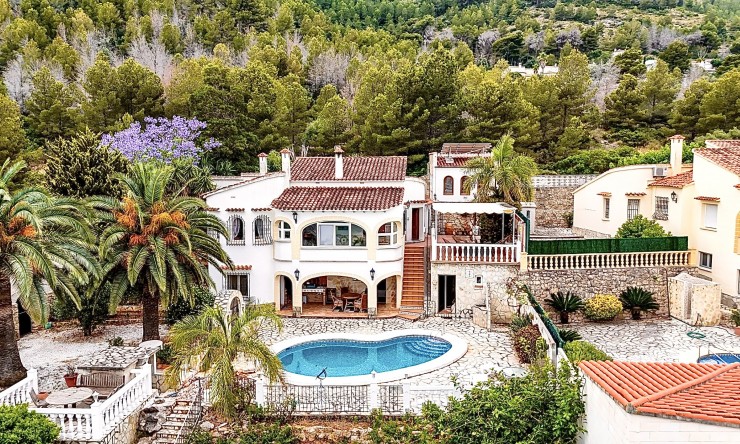 Rynek Wtórny - Willa -
Denia - La Pedrera - Vessanes